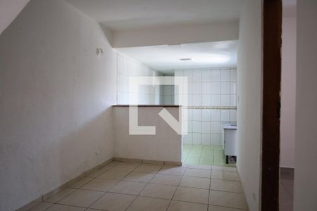 Casa para alugar com 2 quartos, 120m² em Jardim Santa Margarida, São Paulo