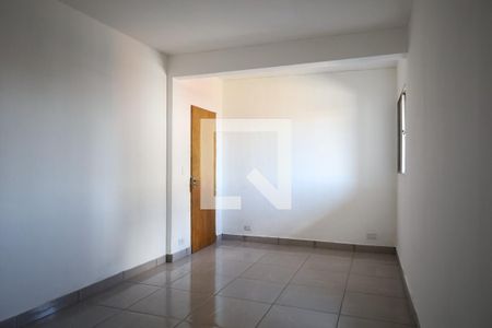 Casa para alugar com 2 quartos, 120m² em Jardim Santa Margarida, São Paulo