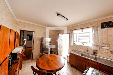 Casa à venda com 9 quartos, 300m² em Vila Bancaria, São Paulo