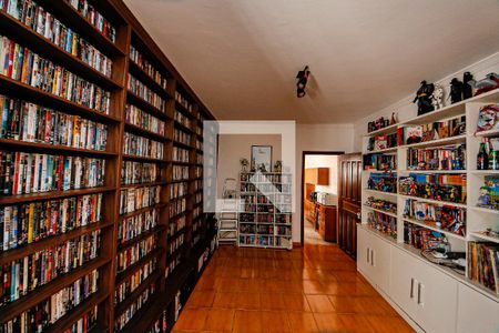 Casa à venda com 9 quartos, 300m² em Vila Bancaria, São Paulo