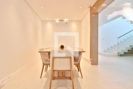 Casa à venda com 5 quartos, 549m² em Alphaville Residencial Zero, Barueri