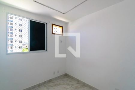 Quarto 1 de apartamento para alugar com 2 quartos, 45m² em Bonsucesso, Rio de Janeiro