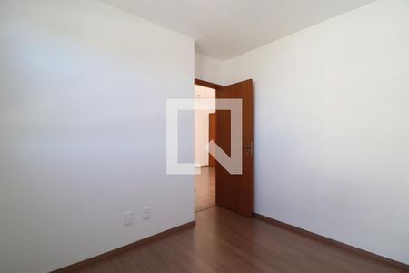 Quarto 1 de apartamento para alugar com 2 quartos, 46m² em Jardim Patricia, Uberlândia
