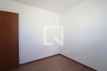 Quarto 1 de apartamento para alugar com 2 quartos, 46m² em Jardim Patricia, Uberlândia
