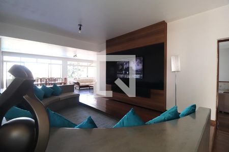 Sala de casa para alugar com 6 quartos, 700m² em Tabajaras, Uberlândia