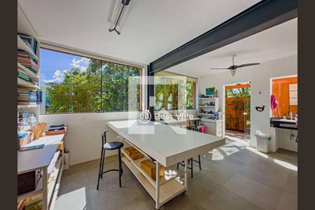 Casa à venda com 4 quartos, 440m² em Alphaville Industrial, Barueri