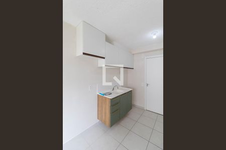 Sala/Cozinha/Área de Serviço  de apartamento para alugar com 2 quartos, 32m² em Colônia (zona Leste), São Paulo