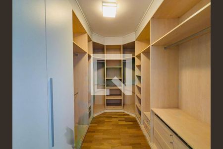 Casa à venda com 4 quartos, 530m² em Tamboré, Santana de Parnaíba