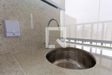 Varanda da Sala e Cozinha de apartamento para alugar com 2 quartos, 49m² em Tatuapé, São Paulo