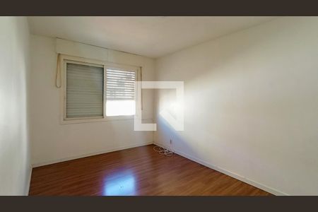 Quarto 1 de apartamento para alugar com 2 quartos, 70m² em Teresópolis, Porto Alegre