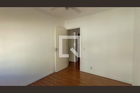 Quarto 2 de apartamento para alugar com 2 quartos, 70m² em Teresópolis, Porto Alegre
