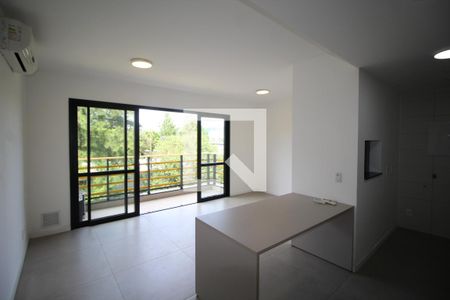 Sala de apartamento para alugar com 1 quarto, 47m² em Jardim do Salso, Porto Alegre