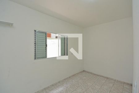 Quarto 1 de casa para alugar com 2 quartos, 50m² em Jardim Guanhembu, São Paulo