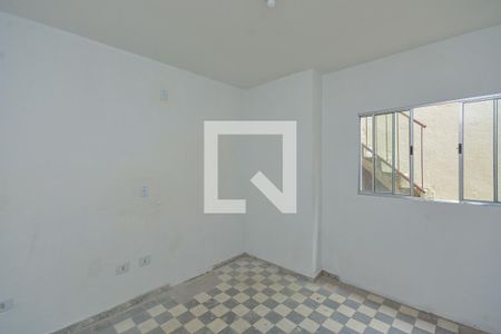 Quarto 2 de casa para alugar com 2 quartos, 50m² em Jardim Guanhembu, São Paulo