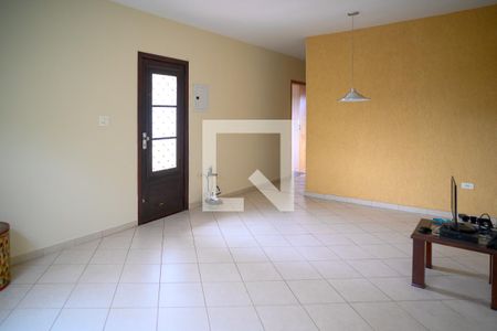 Sala de casa à venda com 3 quartos, 120m² em Vila Caraguata, São Paulo