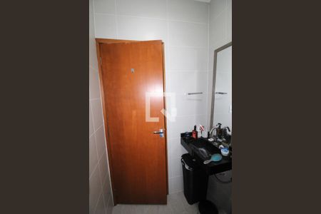 Banheiro de casa para alugar com 2 quartos, 74m² em Jardim Santa Ines I, São José dos Campos