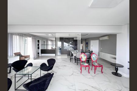 Sala de apartamento à venda com 3 quartos, 240m² em Vila Sofia, São Paulo