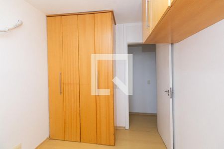 Quarto 1 de apartamento para alugar com 2 quartos, 57m² em Sarandi, Porto Alegre