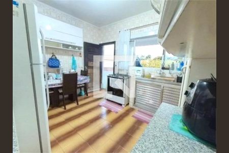 Casa à venda com 3 quartos, 180m² em Jardim Sao Ricardo, São Paulo