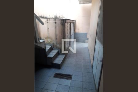 Casa à venda com 3 quartos, 315m² em Jardim Domitila, São Paulo