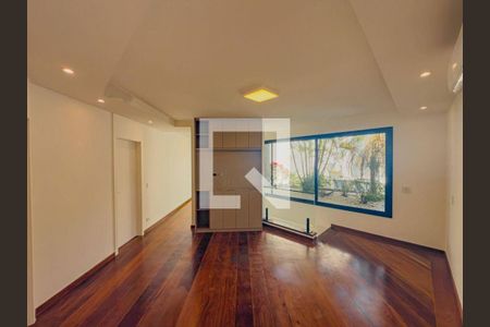 Casa à venda com 4 quartos, 700m² em Alphaville Residencial Zero, Barueri