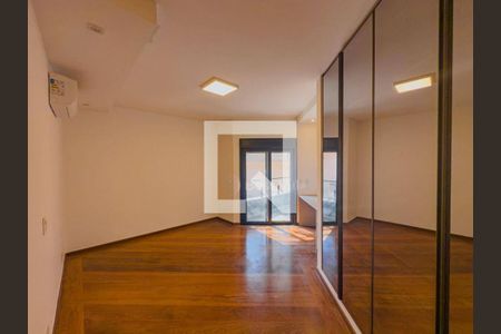 Casa à venda com 4 quartos, 700m² em Alphaville Residencial Zero, Barueri