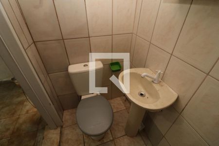 Banheiro de casa para alugar com 1 quarto, 45m² em Jardim Egle, São Paulo