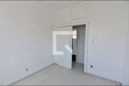 Quarto 1 de apartamento para alugar com 2 quartos, 60m² em Grajaú, Rio de Janeiro