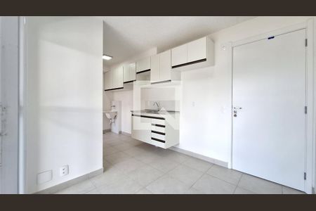 Sala/Cozinha/Área de serviço de apartamento para alugar com 2 quartos, 37m² em Parque Industrial Tomas Edson, São Paulo