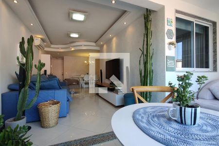 Sala de apartamento à venda com 3 quartos, 120m² em Freguesia (jacarepaguá), Rio de Janeiro