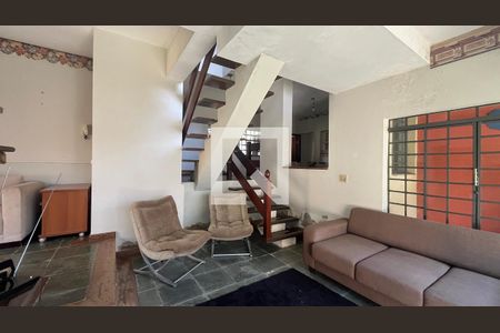 Casa de Condomínio para alugar com 4 quartos, 900m² em Loteamento Alphaville Campinas, Campinas