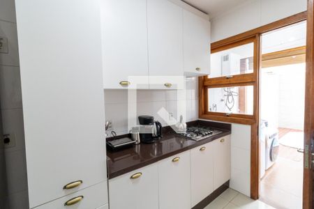 Cozinha de casa à venda com 3 quartos, 108m² em Espírito Santo, Porto Alegre