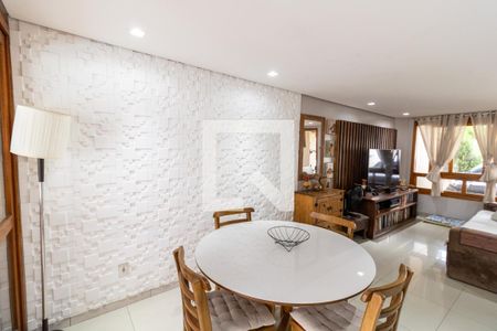 Sala de casa à venda com 3 quartos, 108m² em Espírito Santo, Porto Alegre