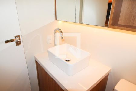 Banheiro de kitnet/studio para alugar com 1 quarto, 26m² em Vila Olímpia, São Paulo