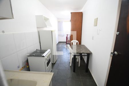 Cozinha de kitnet/studio para alugar com 1 quarto, 30m² em Cidade Universitária, Campinas
