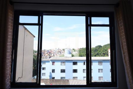 Sala de apartamento para alugar com 2 quartos, 48m² em Guaianases, São Paulo