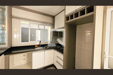 Casa à venda com 3 quartos, 174m² em Medeiros, Jundiaí