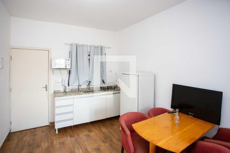 Sala/Cozinha de kitnet/studio para alugar com 1 quarto, 18m² em Centro, Diadema