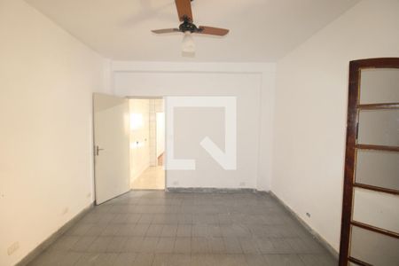 Quarto 2 de casa para alugar com 2 quartos, 160m² em Vila Bandeirantes, São Paulo