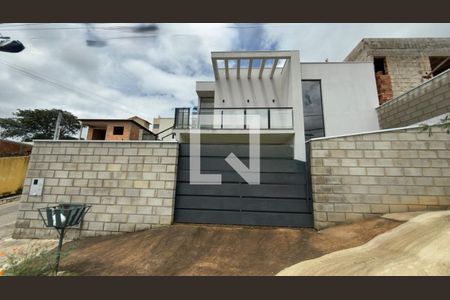 Casa à venda com 3 quartos, 360m² em Aeronautas, Lagoa Santa