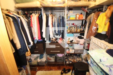 Quarto 1 - Closet / Banheiro de casa à venda com 3 quartos, 180m² em Vila Isolina Mazzei, São Paulo