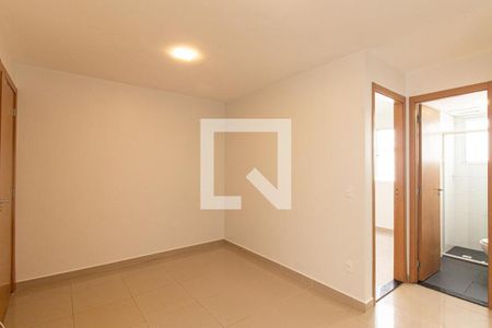 Sala de apartamento para alugar com 2 quartos, 40m² em Pinheirinho, Curitiba