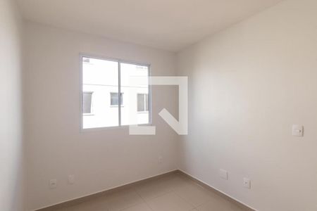 Quarto 1 de apartamento para alugar com 2 quartos, 40m² em Pinheirinho, Curitiba