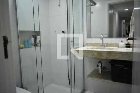 Banheiro Social de apartamento à venda com 3 quartos, 87m² em Parque Imperial, São Paulo