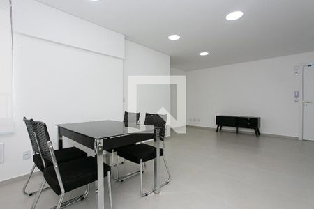 Sala de apartamento para alugar com 2 quartos, 63m² em Vila Azevedo, São Paulo