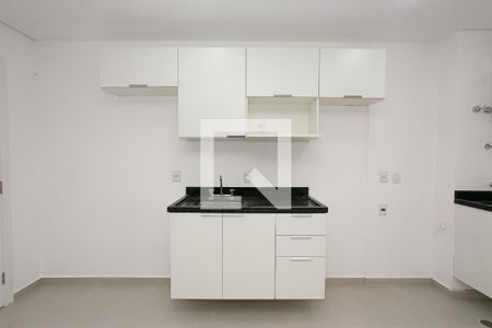Cozinha de apartamento para alugar com 2 quartos, 63m² em Vila Azevedo, São Paulo