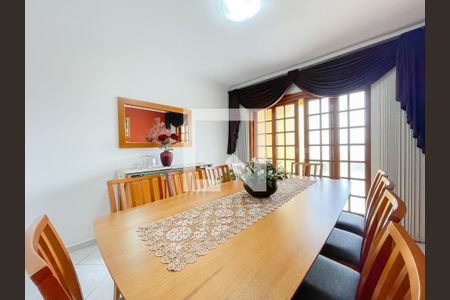 Sala 1 (Casa 1) de casa à venda com 4 quartos, 290m² em Cipava, Osasco