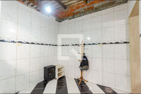 Quarto de casa para alugar com 2 quartos, 100m² em Jardim Maristela, São Paulo