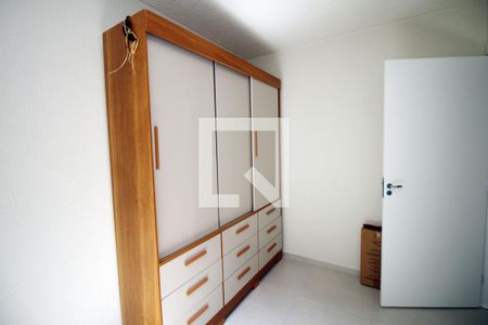 Quarto 2 de apartamento para alugar com 2 quartos, 55m² em Cordovil, Rio de Janeiro