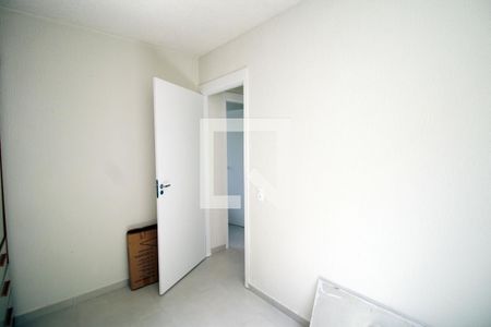 Quarto 2 de apartamento para alugar com 2 quartos, 55m² em Cordovil, Rio de Janeiro